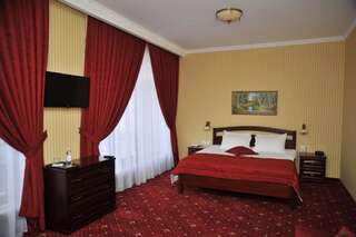 Отель Slava Hotel Запорожье Двухместный номер «Комфорт» с 1 кроватью-3